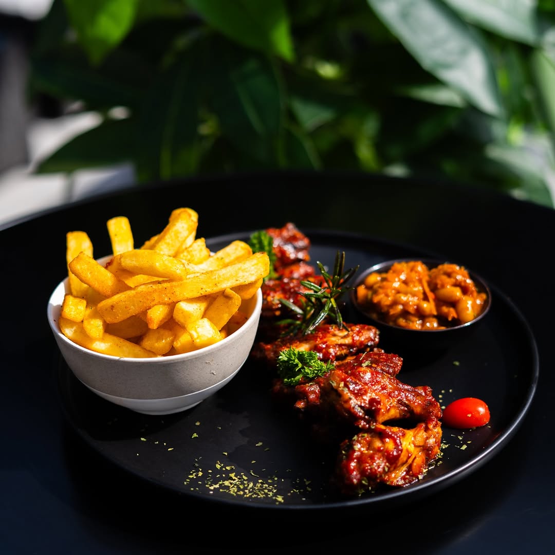 The Thursday wing special at Cali R160🍴A must try @cali_sandton 🌴